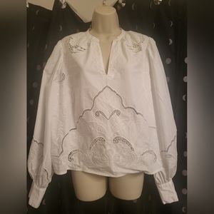 White long sleeve blouse